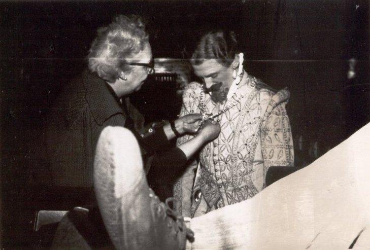 Merrie England 1959 - producer Margaret Eadie with Robert Orr (Sir Walter Raleigh)