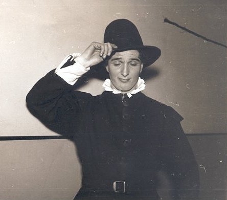 Merrie England 1959 - this is Iain Campbell as the Tinker (who remarks "God, I DID love that hat!")